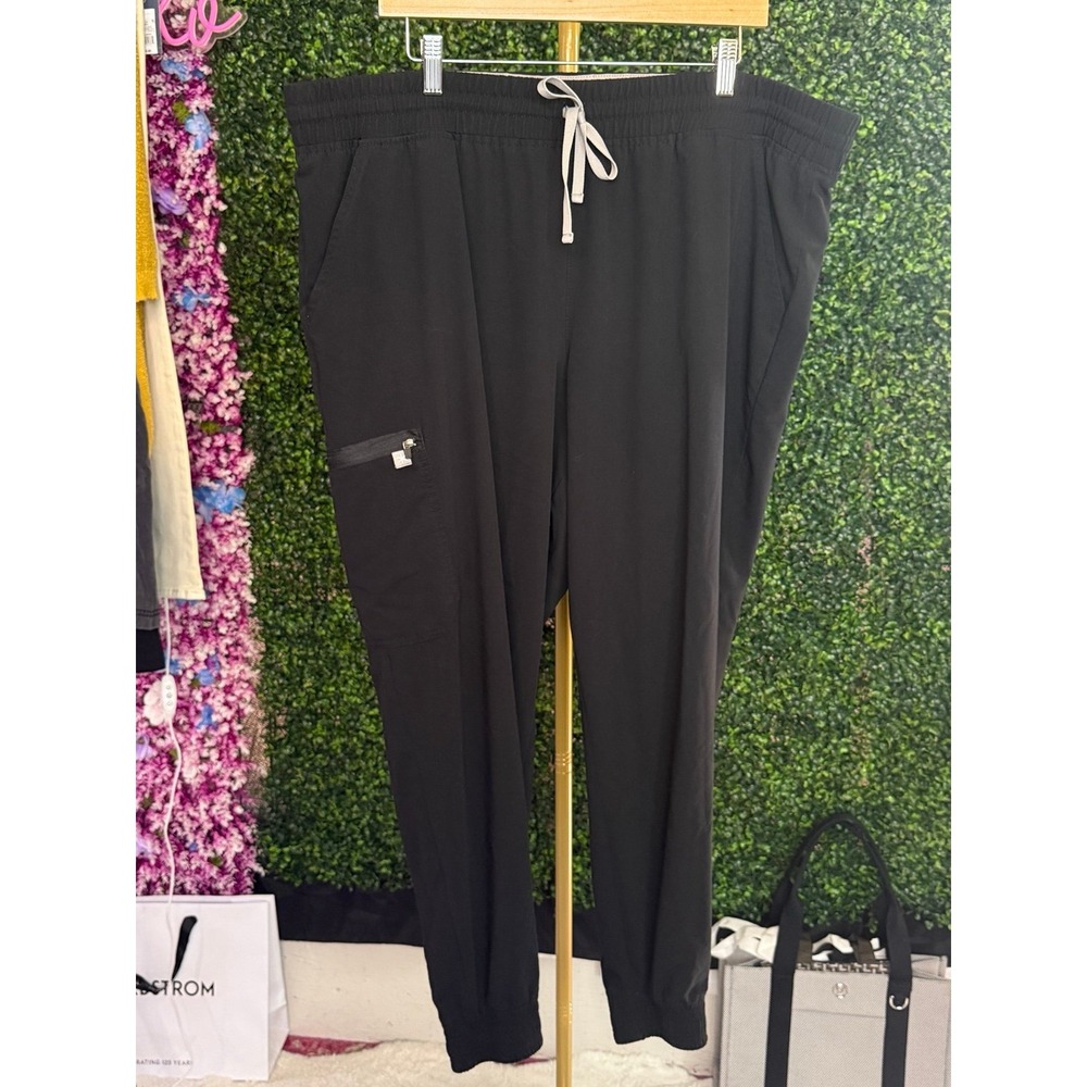 Beyond Scrubs Black Joggers size 2XL